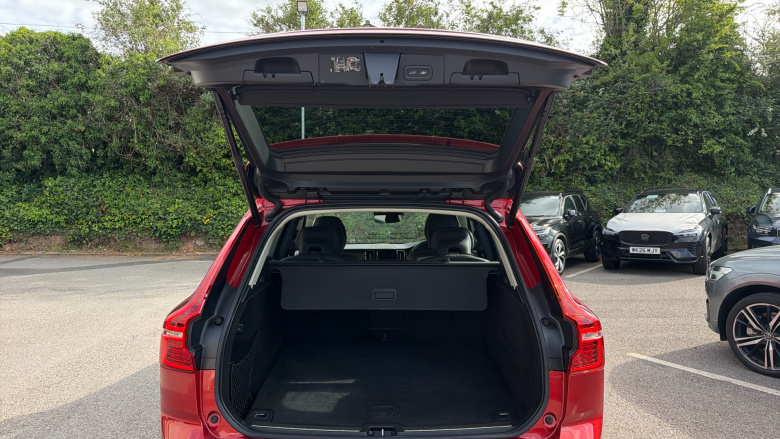 Volvo Xc60 2.0 T8 390 Hybrid Inscription Pro 5dr AWD G tronic Estate